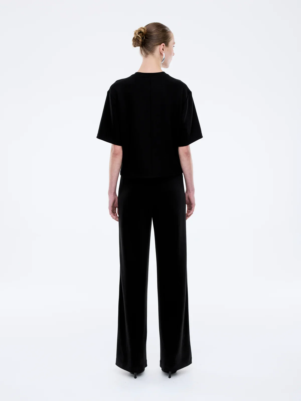 Alessa Relaxed Jersey Tee - Black - Image 5
