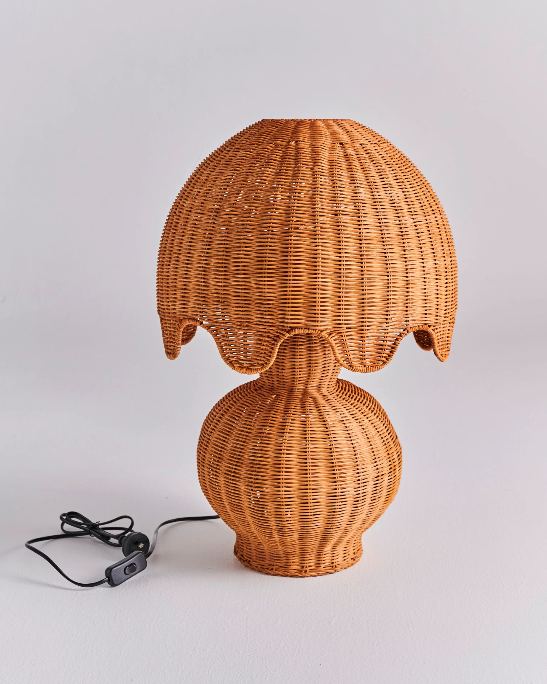 Genie Rattan Lamp - Image 6