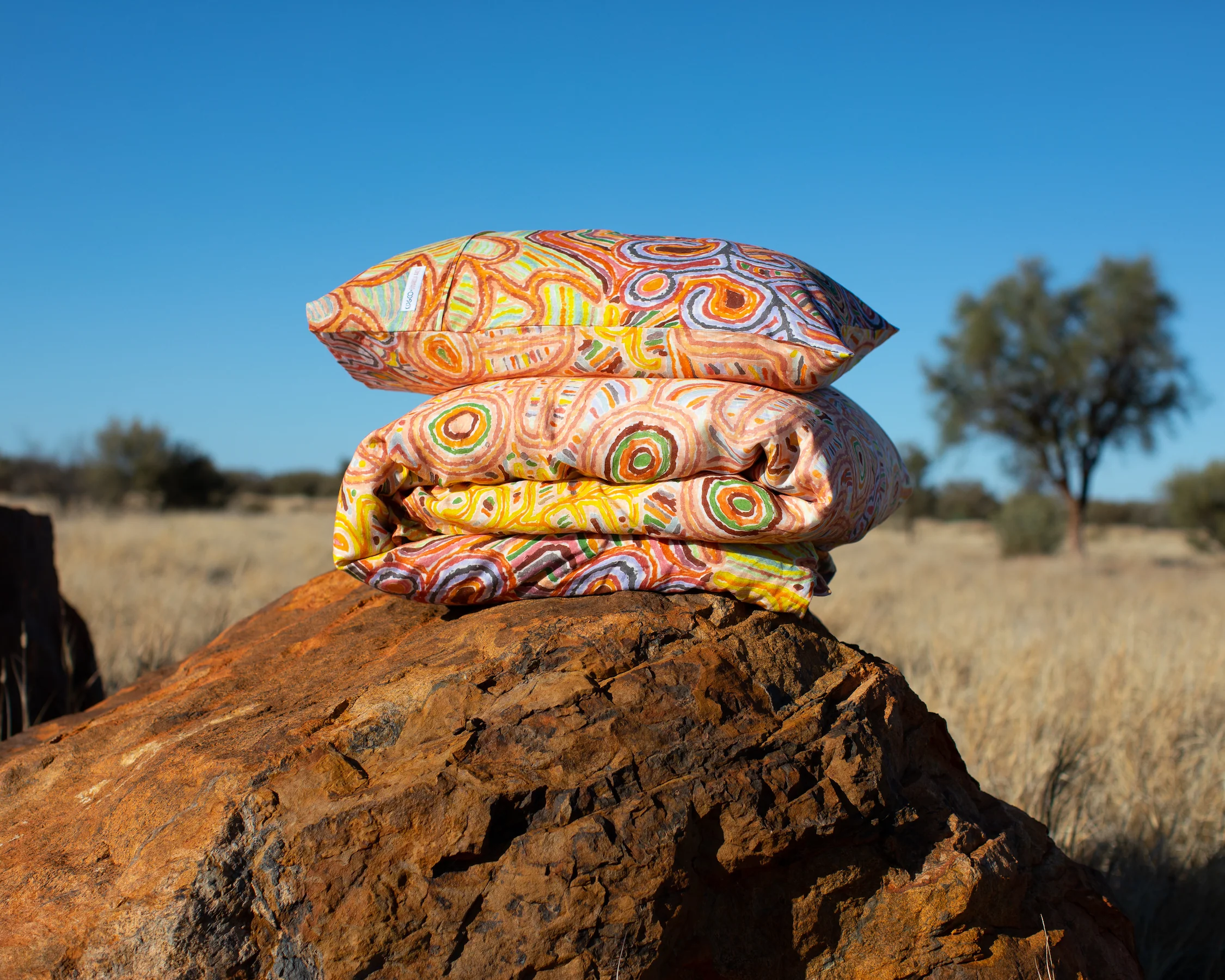 Ngayuku Ngura Linen Fitted Sheet - Image 5