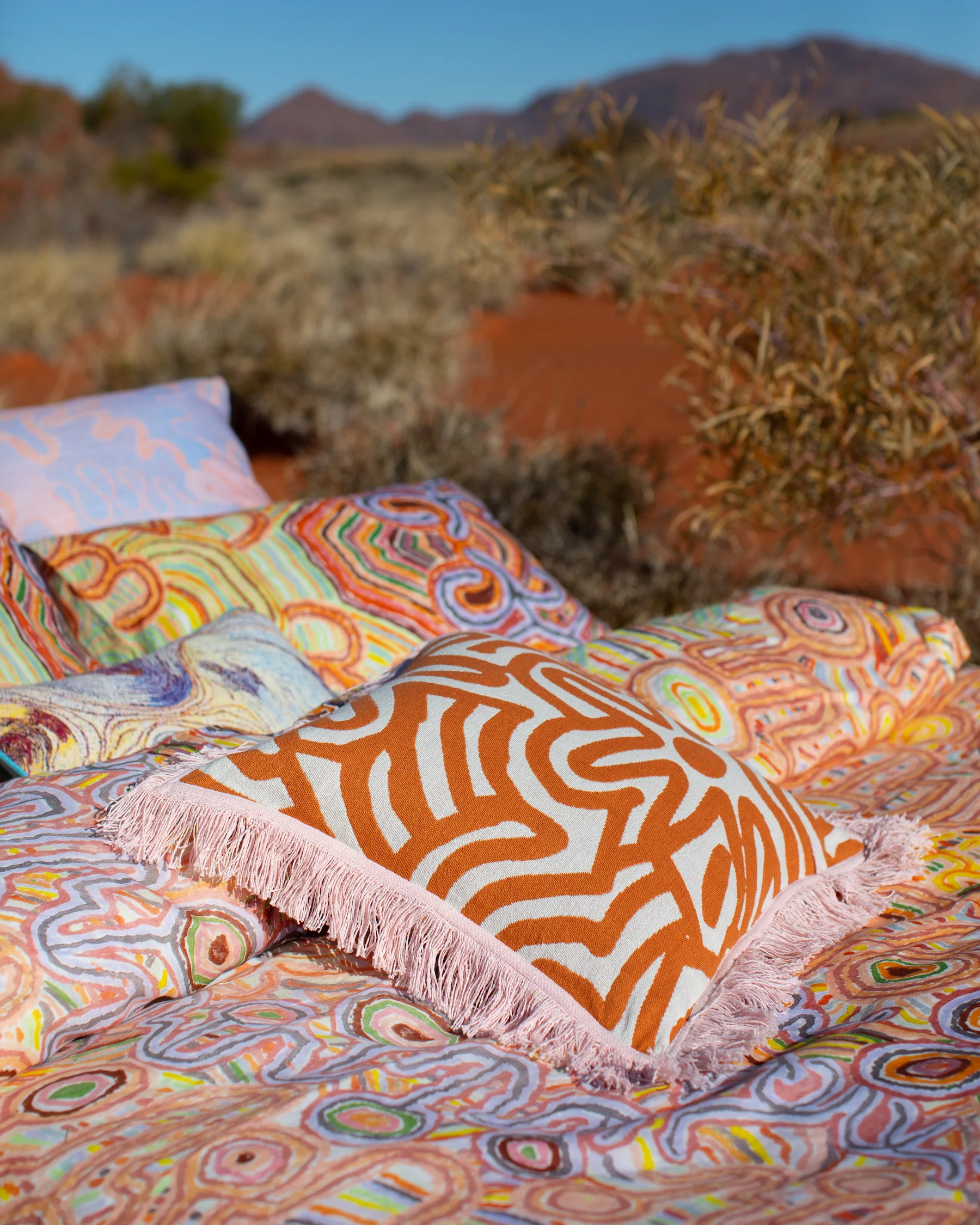 Ngayuku Ngura Linen Flat Sheet - Image 7